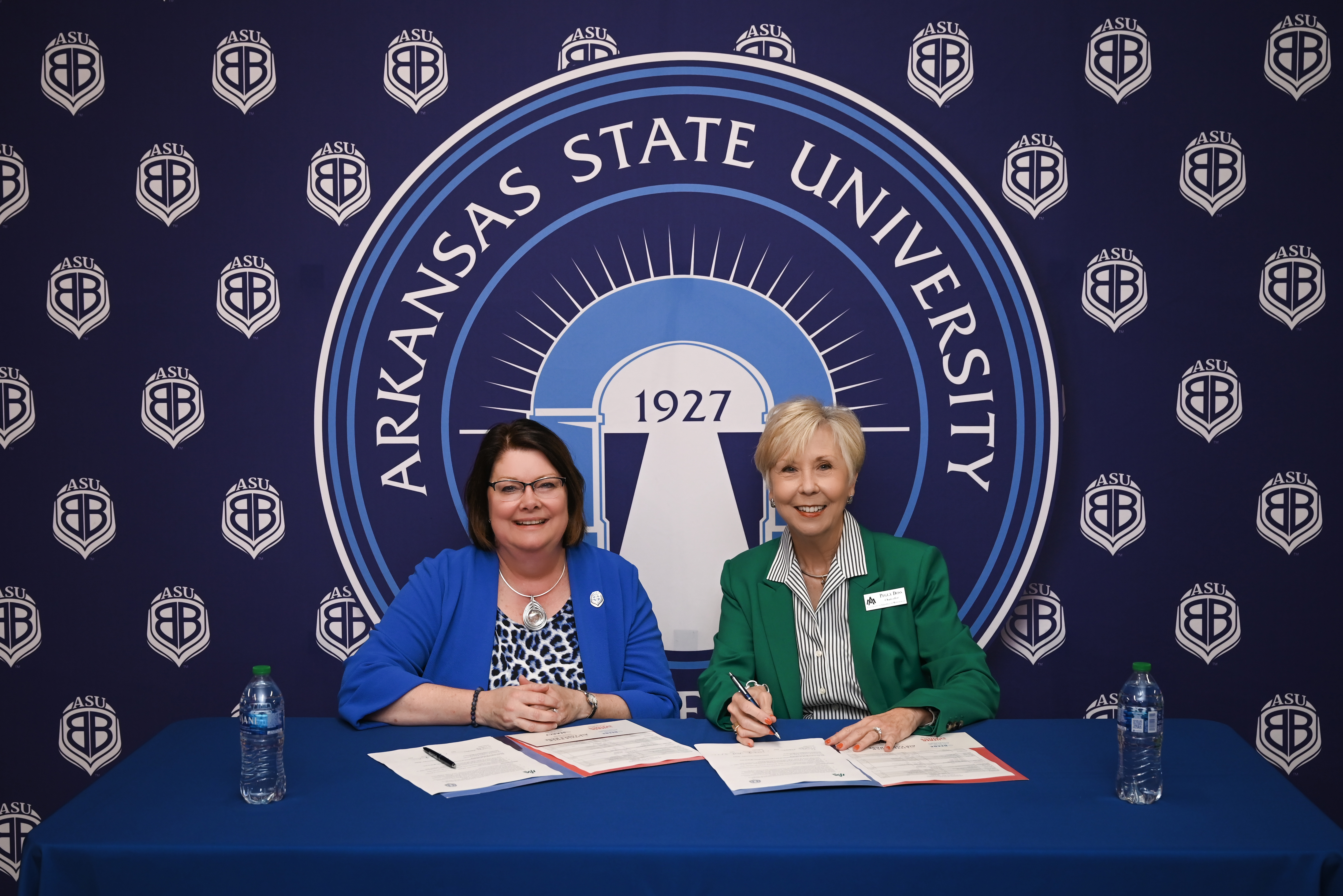 Dr. Jennifer Methvin and Dr. Peggy Doss